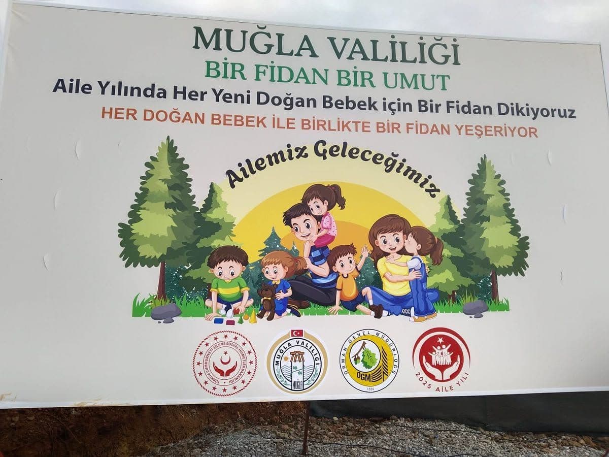 Fidan Dikim Posteri